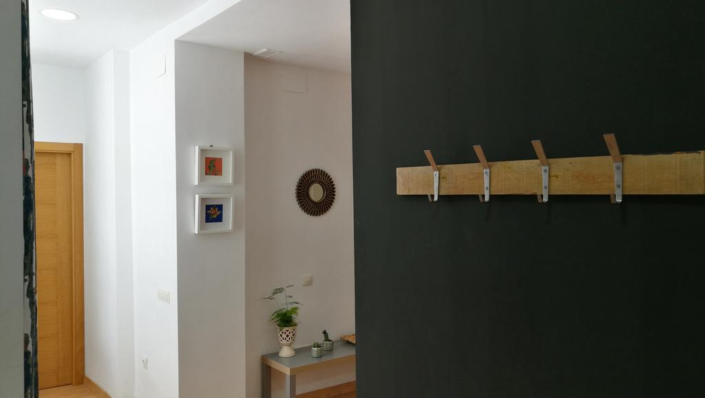 Mitjana Plaza Apartment Malaga Exterior photo